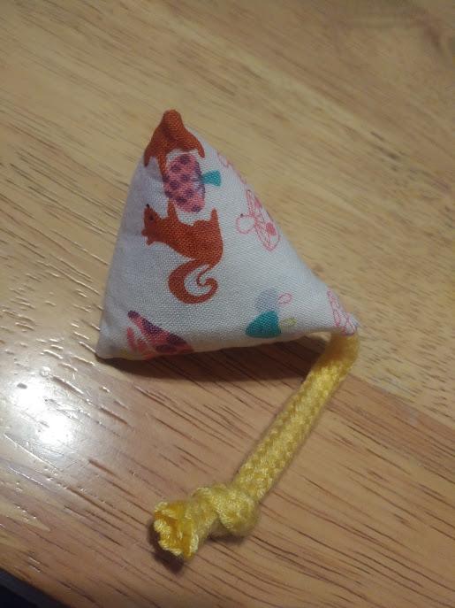 まきびしの型紙 - judyさんの猫ブログ - ネコジルシ